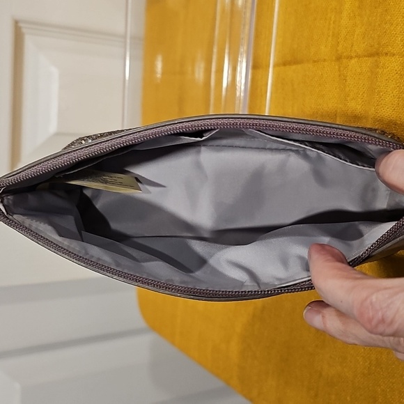 Kate Spade Little Shiloh All That Glitters Cosmetic Make-up Bag - Taupe … - Picture 12 of 12